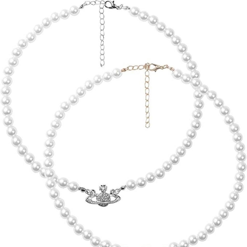 Two-piece artificial pearl necklace set photographed for a marketplace listing